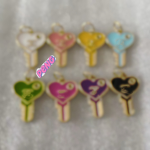 Fashionable CC Style Pendant Necklace, Sweater, Coat,Heart-shaped <strong>Double</strong> <strong>C</strong> Decorative Metal Buckle - Product Image 2