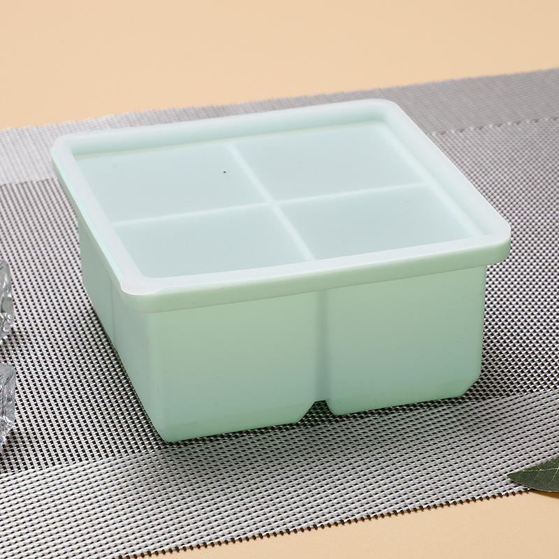 Four-compartment green