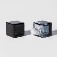 Flacon vide de 8 ml et 10 ml pour désodorisant de voiture, diffuseur en verre suspendu, rechargeable, avec couvercle à vis, conteneur de parfum moderne de luxe, logo personnalisé
