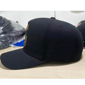 Cappello Snapback da Uomo in Suede Nero a 5 Pannelli con Fodera in Raso, Ricamo 3D a Rilievo Personalizzato con Logo del Brand, Ordine Minimo <span class=keywords><strong>20</strong></span> Pezzi - Product Image 4