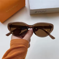 Cateye Fashion Trend protection UV Lunettes de soleil pour femmes Protection solaire personnalisée Lunettes de soleil Activités de plein air et voyages