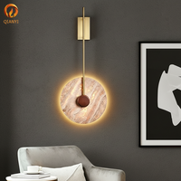 Lampe murale rustique en travertin jaune, style vintage, base artisanale minimaliste pour éclairage de projecteur domestique ou hôtelier
