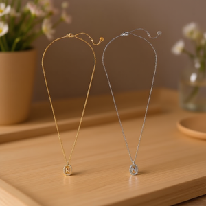 Collana con Ciondolo a Forma di Lettera N e Diamante 10x15cm, Stile Collare, Gioielli alla Moda in Acciaio, Tono Oro e Argento - Product Image 3