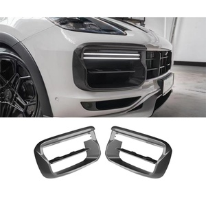 Kit de carrosserie en fibre de carbone pour Cayenne 2018-2023, comprenant une calandre et des feux de jour pour pare-chocs avant - Product Image 1
