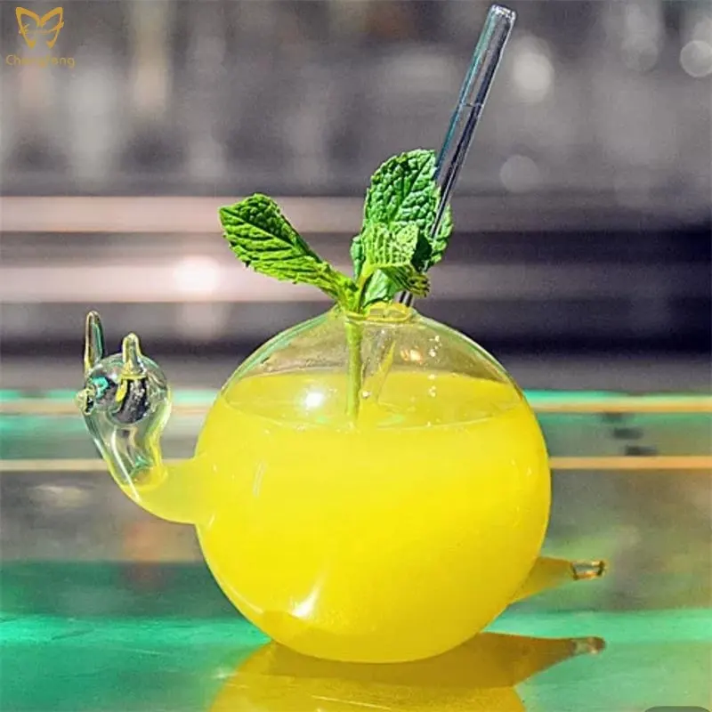 Novelty unique Snail shaped cocktail glass cup for bar ware ,creative juice glass