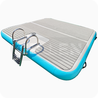 Plate-forme gonflable solide avec échelle en acier inoxydable quai flottant gonflable de taille personnalisée pour les vacances en famille de yoga
