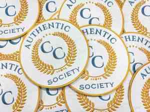 Patchs brodés en chenille personnalisés thermocollants à boucle et crochets, badges en PVC, patchs brodés en tissu avec logo de designer personnalisé pour vêtements - Product Image 3