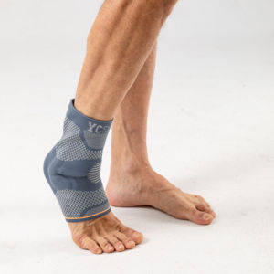 Professionele enkelbrace met stabiliserende banden - Maximale ondersteuning voor sport en herstel van blessures. - Product Image 1
