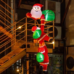 Décoration de Noël : Père Noël gonflable grimpeur mural avec ballons lumineux pour l'aménagement et la décoration extérieurs - Product Image 2