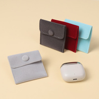 Pochette à bijoux à double face en velours long et moelleux, avec fermeture à pression, pour écouteurs et petits objets numériques