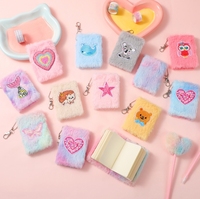 Carnet de notes mini en forme de jouet en peluche pour enfants, thème dessin animé, pour la rentrée scolaire, carnet de charme pour étudiantes, carnet de notes adhésives de poche pour filles