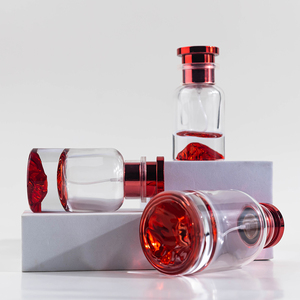 Nuova Bottiglia di Profumo di Alta Qualità da 50ml, Lussuosa Fragranza Rossa in Vetro Trasparente con Base Verde Montagna, Serigrafia Personalizzata - Product Image 4