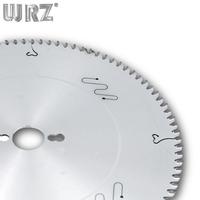 Lame de scie à dents fines renforcée, soudée au laser, revêtue de nitrure, de qualité industrielle, 300 mm, 96 dents, OEM WRZ HF008 pour bois dur haute densité