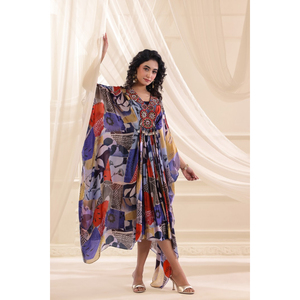 Achetez une robe kaftan à imprimé abstrait, ornée d'un col en V asymétrique, vêtement de créateur pour les vacances, tenue bohème tendance - Product Image 1