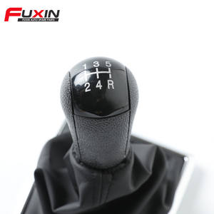 Poignée de levier de vitesse en cuir Fuxin 5/6 vitesses avec rotule intégrée pour Ford Focus - Product Image 2