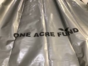 Couverture imperméable de camion de bâche de PE de 210gsm 4x6m avec un logo de fonds d'acre et UV - Product Image 4