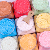 Gommage corporel au sucre et au sel fruité à la vitamine C 350 ml, acide kojique, exfolie, lubrifie la peau, nettoyage en profondeur, extrait de plantes, baume au sucre d'argan