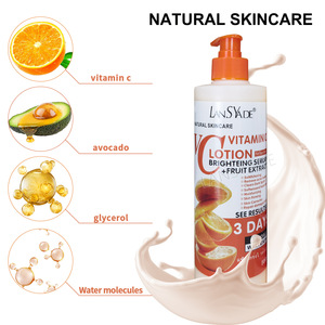 Lotion corporelle éclaircissante AHA VC la plus vendue pour une peau hydratée, raffermie et soignée - 500ml - Product Image 3