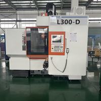 Tsingziwa Vertikales 5-Achsen BT40 Hochpräzisions-24-Werkzeug-Magazin Bearbeitungszentrum L300-D CNC-Fräsmaschine