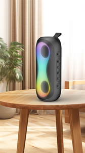Altavoz Budi IPX7 Resistente al Agua, Potente y Portátil para Fiestas, con Dos Woofers de 6.5 Pulgadas, Luces LED, Micrófono Inalámbrico, Compatible con Aux/USB/TF - Product Image 6