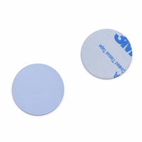 بطاقة NFC RFID دائرية من البلاستيك PVC مقاس 25 ملم مع شعار مخصص وظهر لاصق لأنظمة الوصول في الفنادق