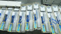 Pompe submersible solaire CC sans balais de 3 pouces avec turbine en plastique, pompe fiable pour l'extraction d'eau de puits