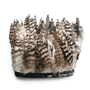 Oferta Económica: Pluma Natural de Gallo Chinchilla Gris de 4-6 Pulgadas, Flecos de Plumas para Disfraces de Carnaval y Decoración - Product Image 1