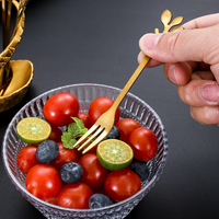 Ensemble de 6 fourchettes et cuillères à dessert en acier inoxydable en forme de feuille, support cygne doré de luxe, piques à cocktail et fruits, vaisselle, coffret cadeau