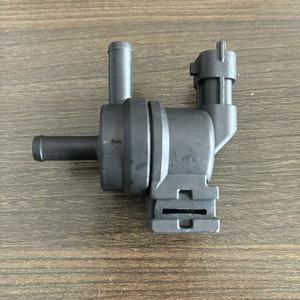 Válvula Solenoide Hyundai Kia 28910-3C200 para Filtro de Carbón, Puerto de 1/2 Pulgada, Medio de Gas - Product Image 3