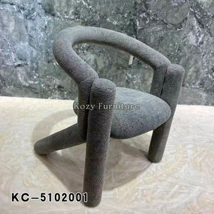 Chaise en <span class=keywords><strong>tube</strong></span> courbé de forme spéciale de luxe léger chaise de salle à manger en velours minimaliste pour bureau à domicile tabouret de coiffeuse créatif design - Product Image 4