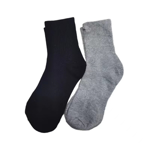 Calcetines Deportivos Unisex de Caña Baja con Función Antideslizante, Clásicos Disponibles en Colores Puros, Dirigidos a Jóvenes, Venta al Por Mayor - Product Image 4