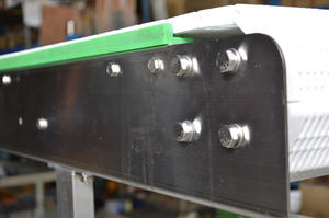 Konveyor Belt Modular Plastik untuk Kotak dari Produsen | Jalur Pengiriman Makanan dengan Konveyor Bermotor yang Kuat dan Tahan Lama - Product Image 5