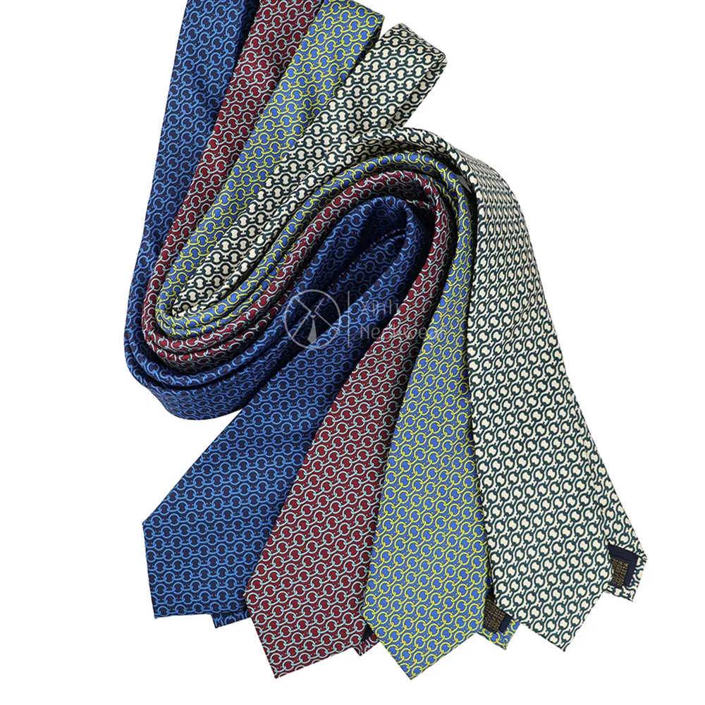 Custom Colors Mens Digital Printed Silk Ties Allover Geometric Chain Pattern Old Fashioned Necktie