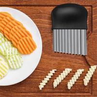 Gadgets de cuisine Trancheuse à frites Lame en acier Outil de coupe ondulée Couteau à salade et coupe-légumes Pommes de terre
