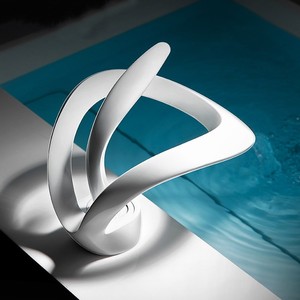 Lavabo <span class=keywords><strong>de</strong></span> Cascada Minimalista <span class=keywords><strong>de</strong></span> Latón y Cobre <span class=keywords><strong>para</strong></span> Hotel o Villa <span class=keywords><strong>de</strong></span> Lujo, con Válvula <span class=keywords><strong>de</strong></span> Cerámica y Grifo Dorado - Product Image 4