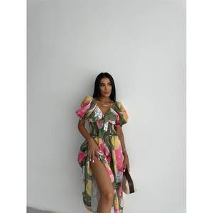 Vestido de Lino con Estampado de Hojas Verdes, Cuello Halter, Diseño Personalizado, Tallas Grandes XS-XL, Diseño ODM, Escote sin Tirantes, Sostenible - Product Image 3