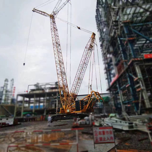 Grúa sobre orugas usada de 400 toneladas, brazo de celosía XGC400-I, maquinaria de elevación de servicio pesado en venta - Product Image 3