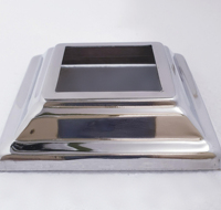 Main courante d'escalier moderne en acier inoxydable avec base carrée et cache-flange carré
