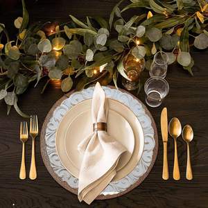 Venta al por Mayor de Platos Base de Plástico con Relieve para Decoración de Bodas y Hoteles Europeos 2024 - Product Image 4