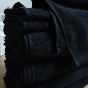 Toalla de Algodón 100% Negra <span class=keywords><strong>para</strong></span> Spa y Salón, <span class=keywords><strong>Toallas</strong></span> Bordadas Personalizadas, Resistentes al Blanqueador, <span class=keywords><strong>para</strong></span> Peluquería - Product Image 3