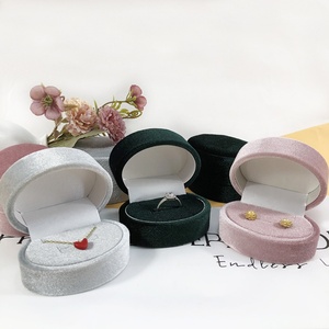 Custom Velvet Oval Jewelry Box <b>Ring</b> Earring Necklace Universal Box Flip Top Elegant Brand Jewelry Box with Private logo - Product Image 3