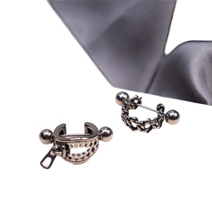 Pendiente de acero inoxidable 316L con diseño de estrella de seis puntas en forma de U exagerada, tipo tornillo para la oreja, joyería de moda para piercing. - Product Image 3