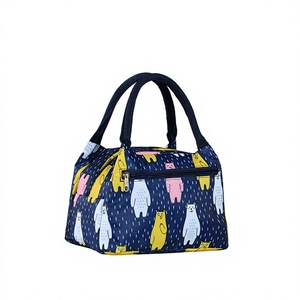 Sac à déjeuner isotherme en tissu Oxford à motif de dessin animé, résistant à l'eau et écologique, pour pique-niques en plein air et utilisation en cuisine - Product Image 2