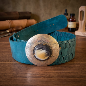Ceinture artisanale bohème marocaine 100% cuir véritable avec boucle métallique, en cuir de vachette tanné végétal, confortable - Product Image 4
