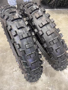 Pneu de course souple en caoutchouc 140/80-18, conception à fusion à chaud pour la conduite sur piste sèche et hors route 140 80 18 - Product Image 3
