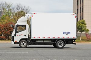 Camion frigorifique JAC à double alimentation (huile et vapeur) pour le <span class=keywords><strong>transport</strong></span> logistique à chaîne du froid à des fins spécifiques. - Product Image 4