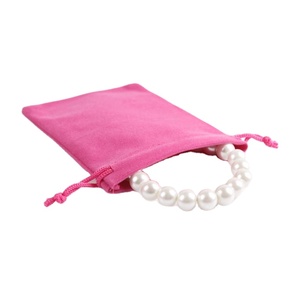 Petite pochette à cordon en velours légère avec logo, emballage cadeau et sacs de rangement pour parfums, design tendance - Product Image 1