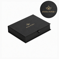 Boîte à parfum rigide noire mate personnalisée, coffret cadeau de parfum en papier fantaisie, boîte en forme de livre, matériaux recyclés avec logo doré