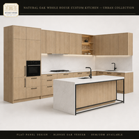 Cuisine complète sur mesure en chêne blond, style loft urbain, tiroirs à extension totale, plan de travail en quartz, fabrication OEM