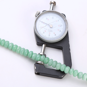 Perles de pierres précieuses en pierre de lune arc-en-ciel à vendre, 2370 variétés, y compris des coupes trillion, émeraude, radiant et hexagonales - Product Image 2